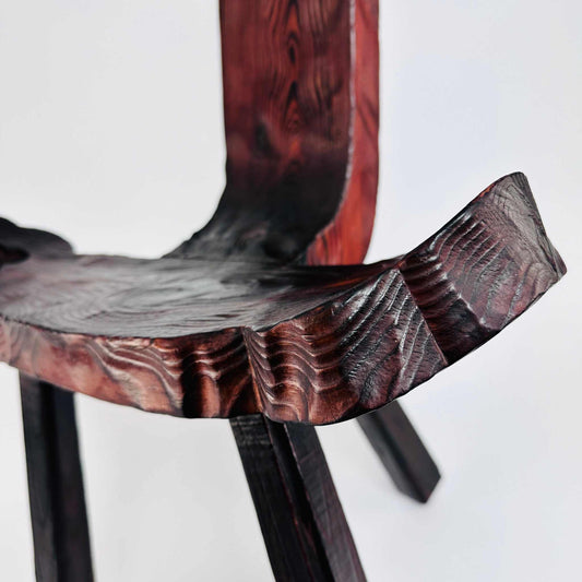 Dreibein Hocker im Brutalistischem Stil 70er