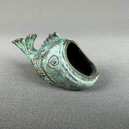 Fischförmiger Messing Aschenbecher von Walter Bosse, 1960er Vintage Design mit Patina
