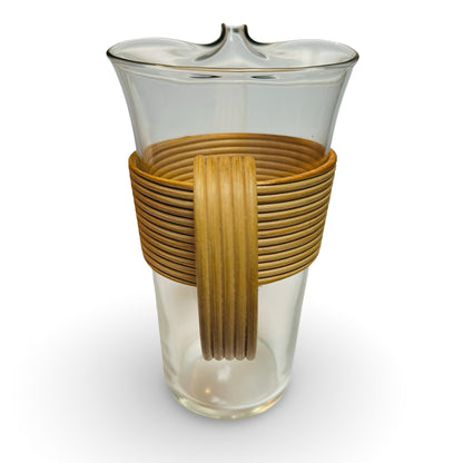 Laurids Lønborg Glaskrug mit Rattan-Wicklung und Ringgriff · Dänisches Design