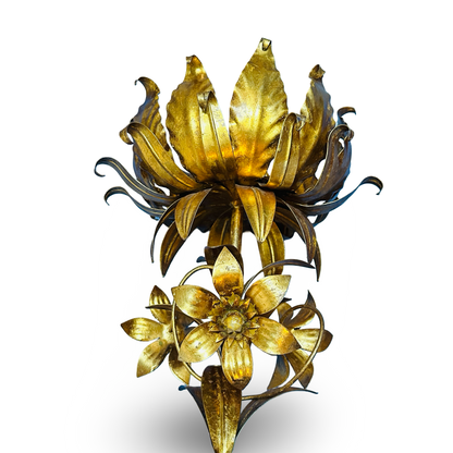 Blumenständer / Pflanzenständer, vergoldetes Metall, Blütenform, Hans Kögl Stil, Italien, 60er Jahre