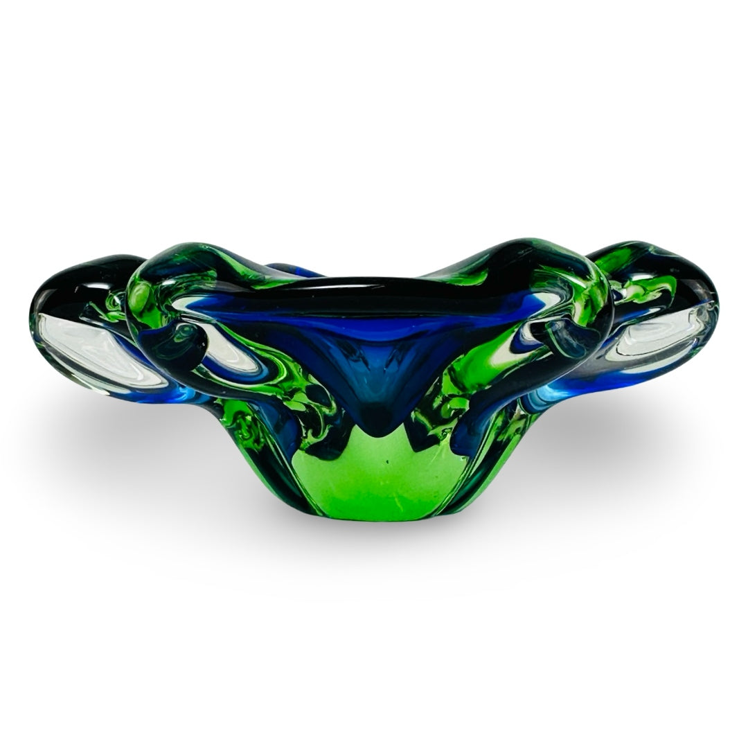 Draufsicht auf die Murano-Sommerso-Glasschale in Kobaltblau und Smaragdgrün