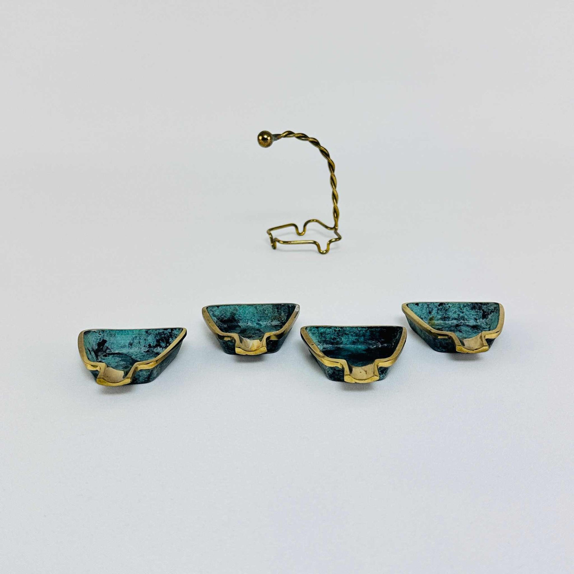Messing Set von 4 Aschenbecher mit halter 1960er