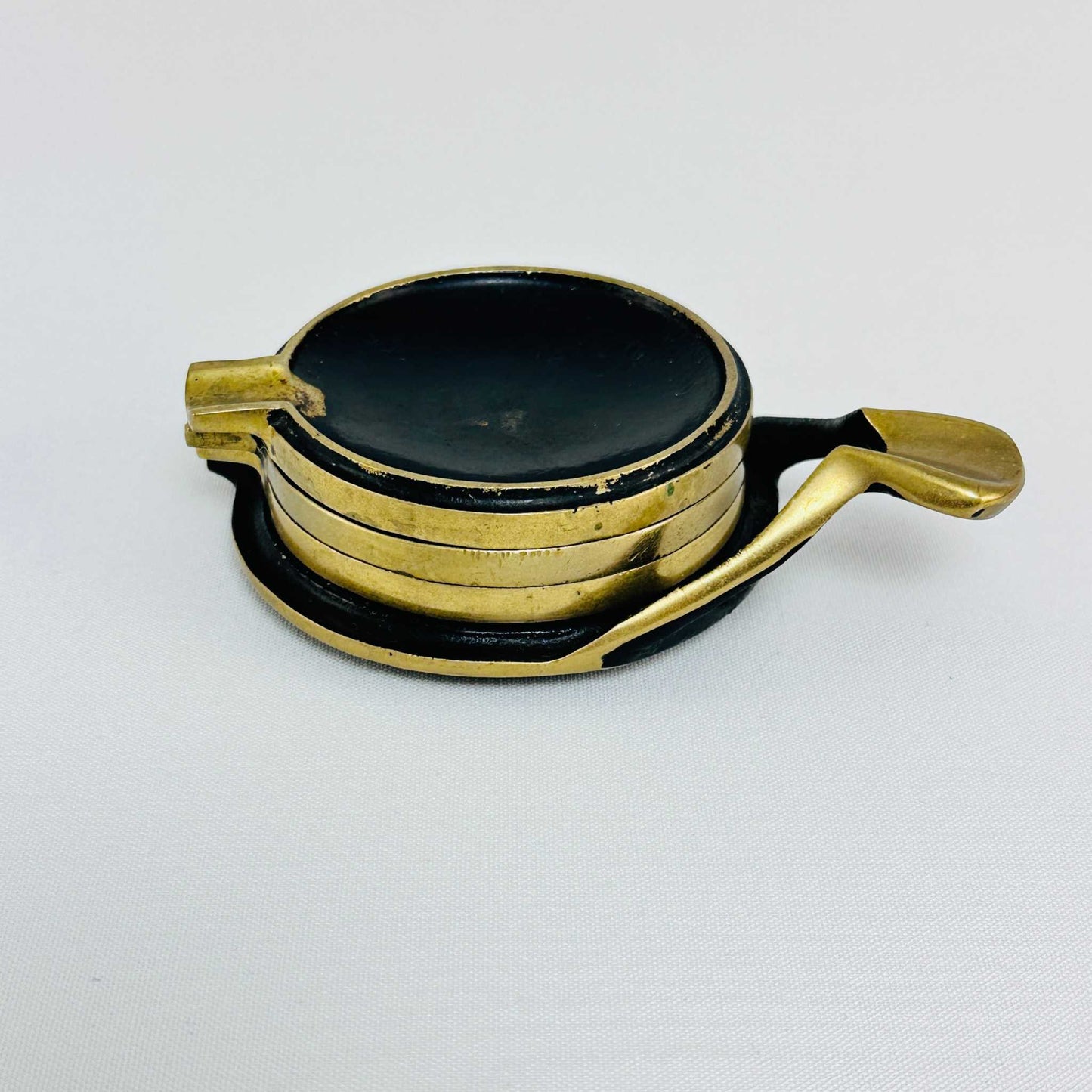 Aschenbecher Set mit Halter Umkreis Walter Bosse 1960er