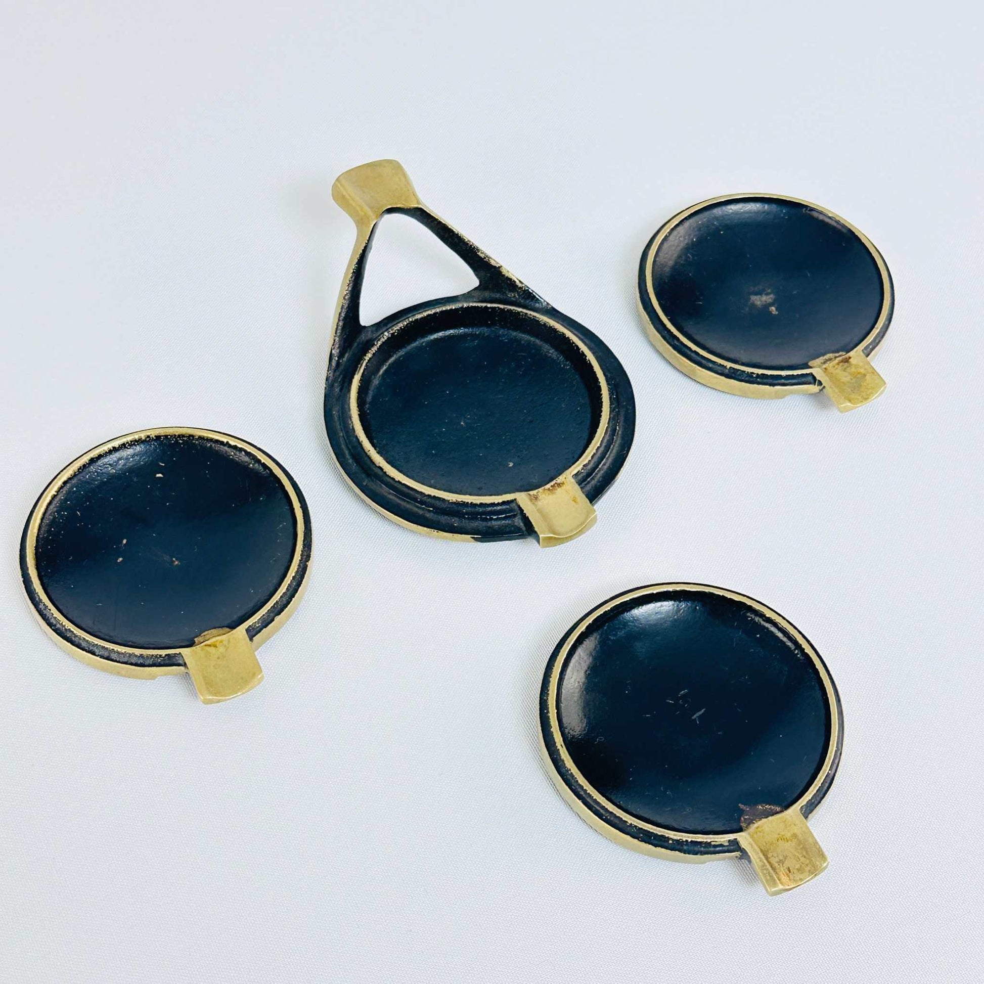 Aschenbecher Set mit Halter Umkreis Walter Bosse 1960er