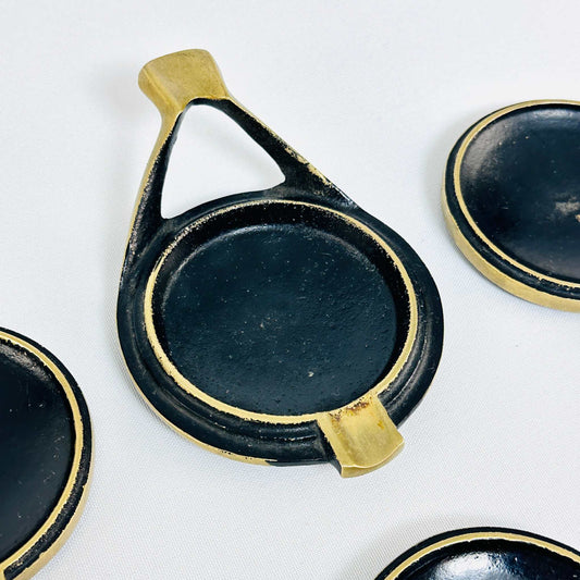 Aschenbecher-Set im Walter Bosse Stil der 1960er mit Halter aus Messing und geometrischem Design