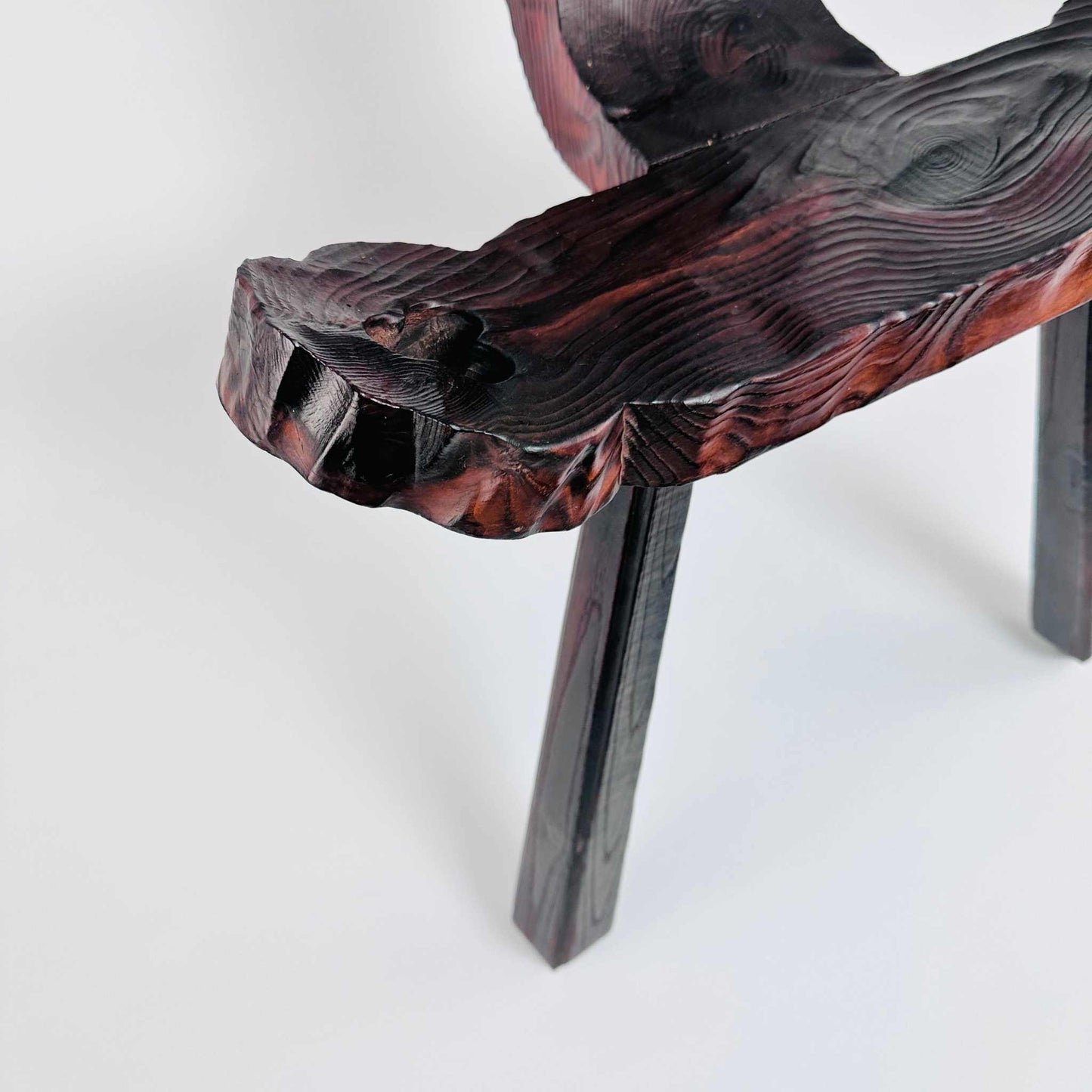 Dreibein Hocker im Brutalistischem Stil 70er