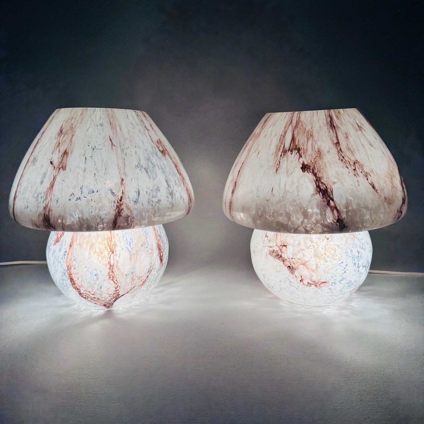 Paar Pilz Tischleuchten aus Glas von Peill & Putzler 1970er Jahre