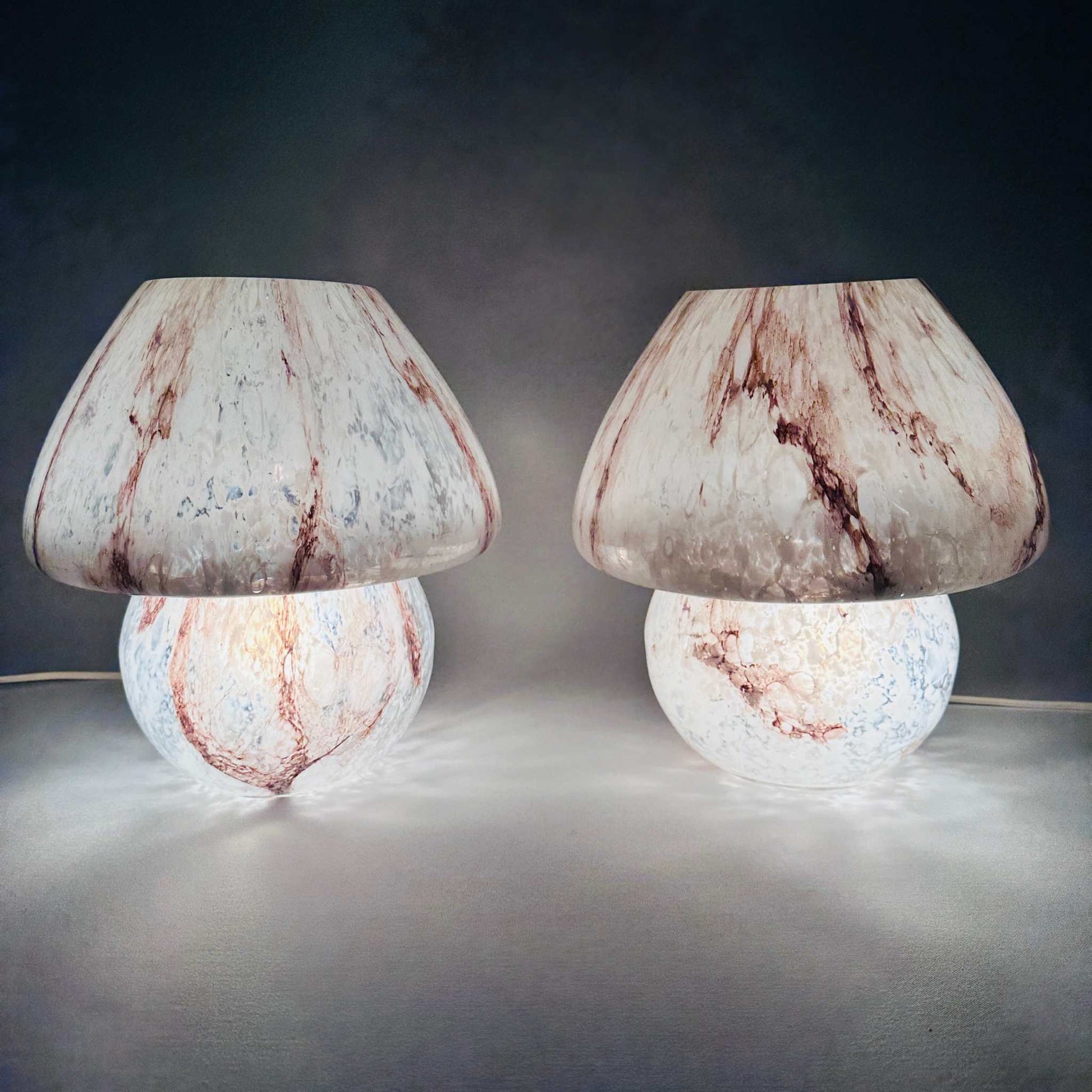 Paar Pilz Tischleuchten aus Glas von Peill & Putzler 1970er Jahre
