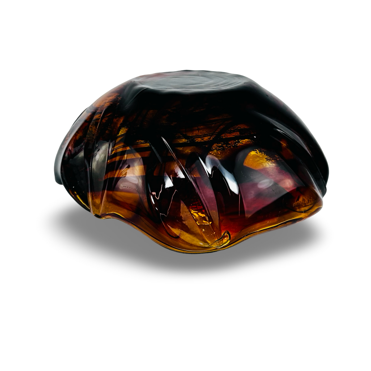 Murano Kunstglas-Schale kopfüber, Außenseite mit gefalteten Rippen in Bernstein und Aubergine