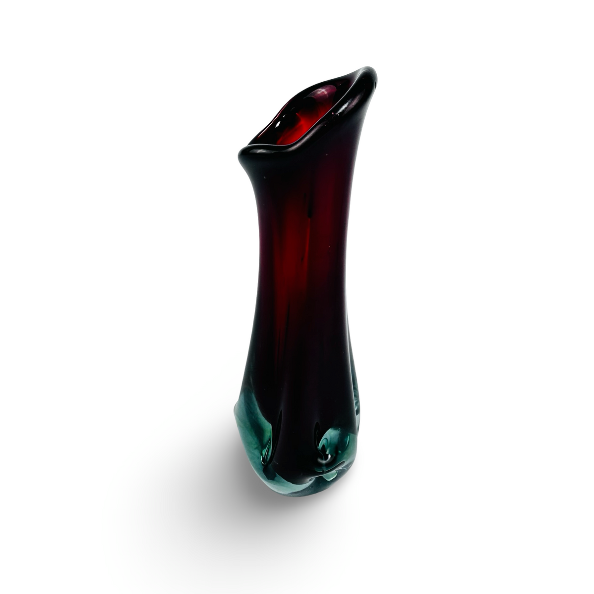 Mid-Century Kunstglasvase in Rubinrot und Aubergine, Ansicht schräg von oben
