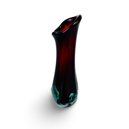 Mid-Century Kunstglasvase in Rubinrot und Aubergine, Ansicht schräg von oben