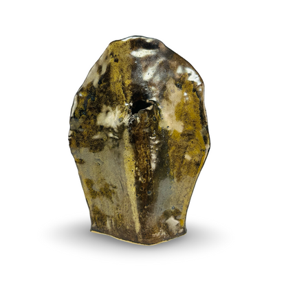 Handaufgebaute Studiokeramik-Vase mit glänzender Oliv-Bronze-Glasur und kleiner gerissener Öffnung, Vorderseite