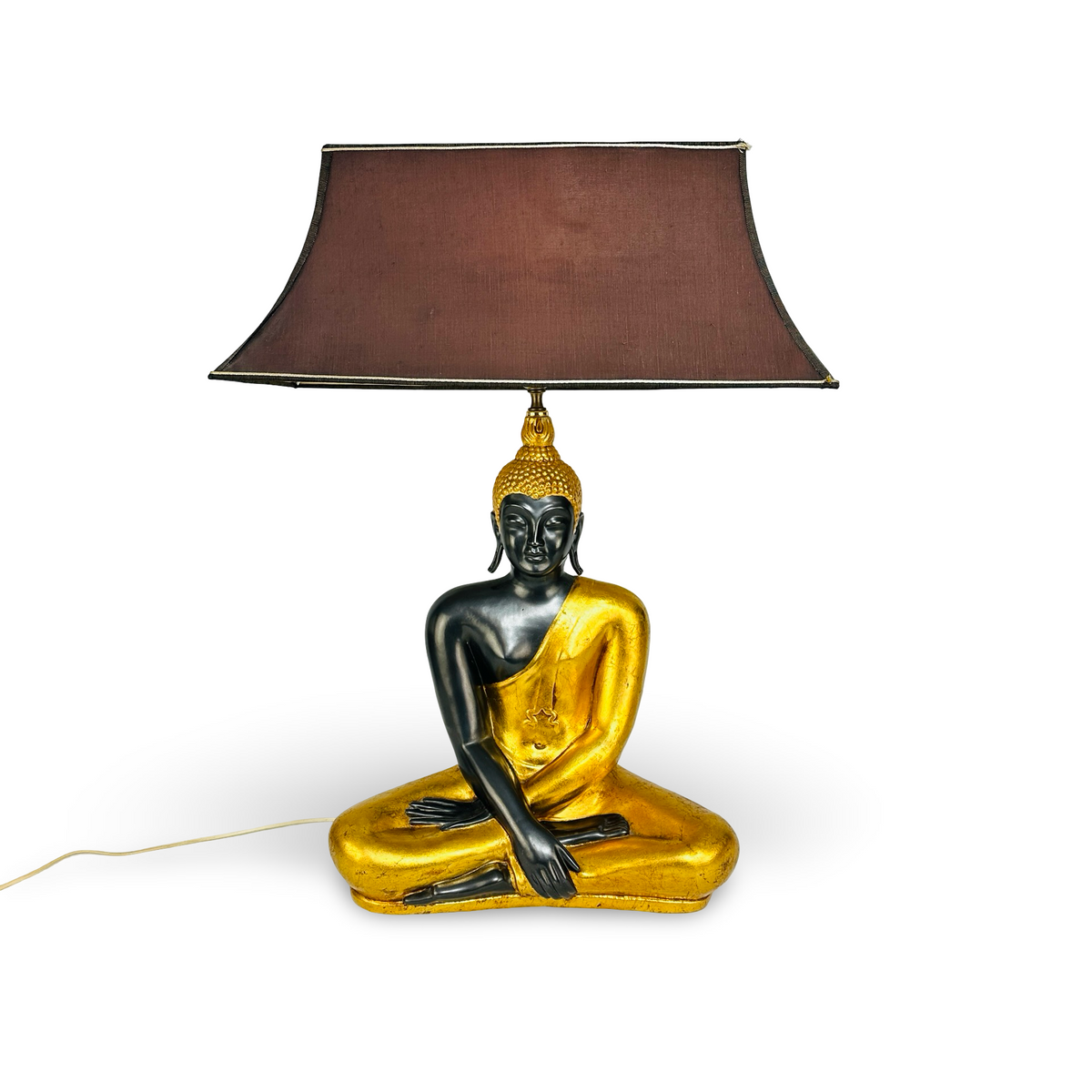 Vintage Buddha Tischlampe aus Keramik in Gold und Schwarz mit braunem Pagodenschirm, Gesamtansicht frontal