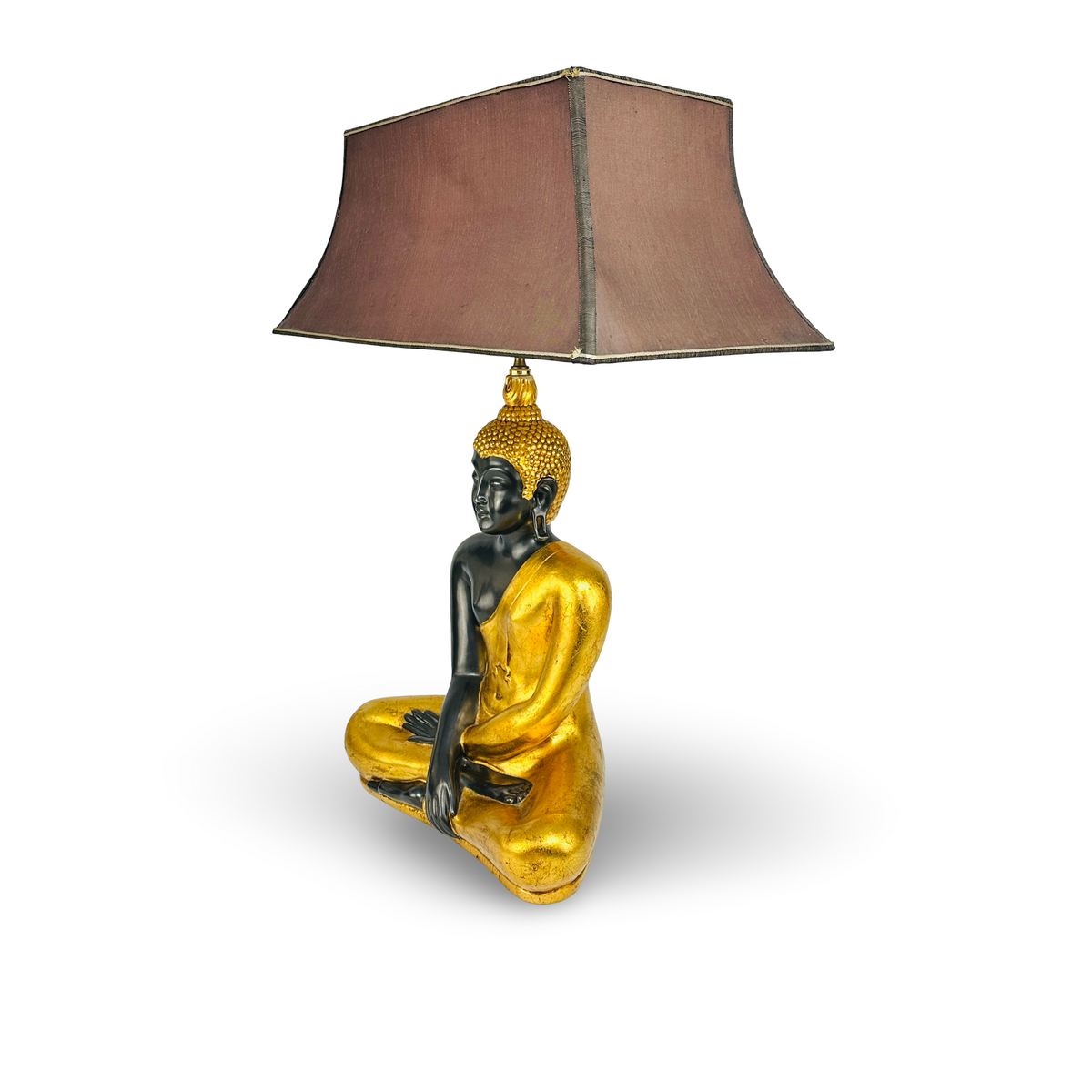 Buddha Tischlampe mit Pagodenschirm in seitlicher Ansicht