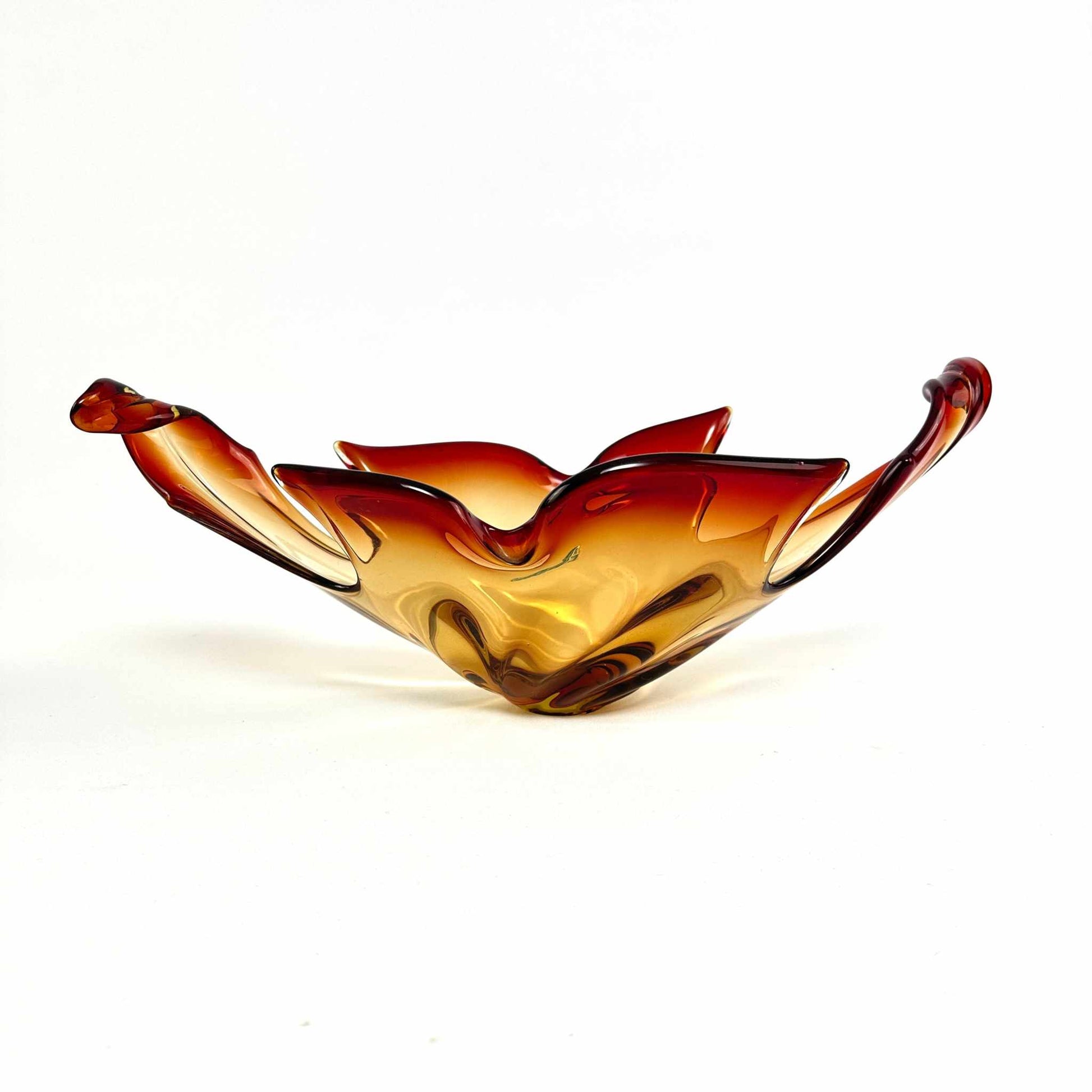 Große schöne Feuer Murano Glas Schale aus den 1960er Jahren mit lebendigen Farben und originalem Label