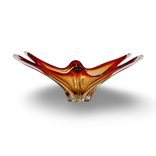 Murano Sommerso-Centerpiece in Rubinrot und Bernstein mit vier hochgezogenen Kristallzipfeln, Frontansicht, 1960er