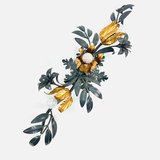Florale Wand oder Deckenleuchte 70er Jahre mit E14 Birnen und floralen Design