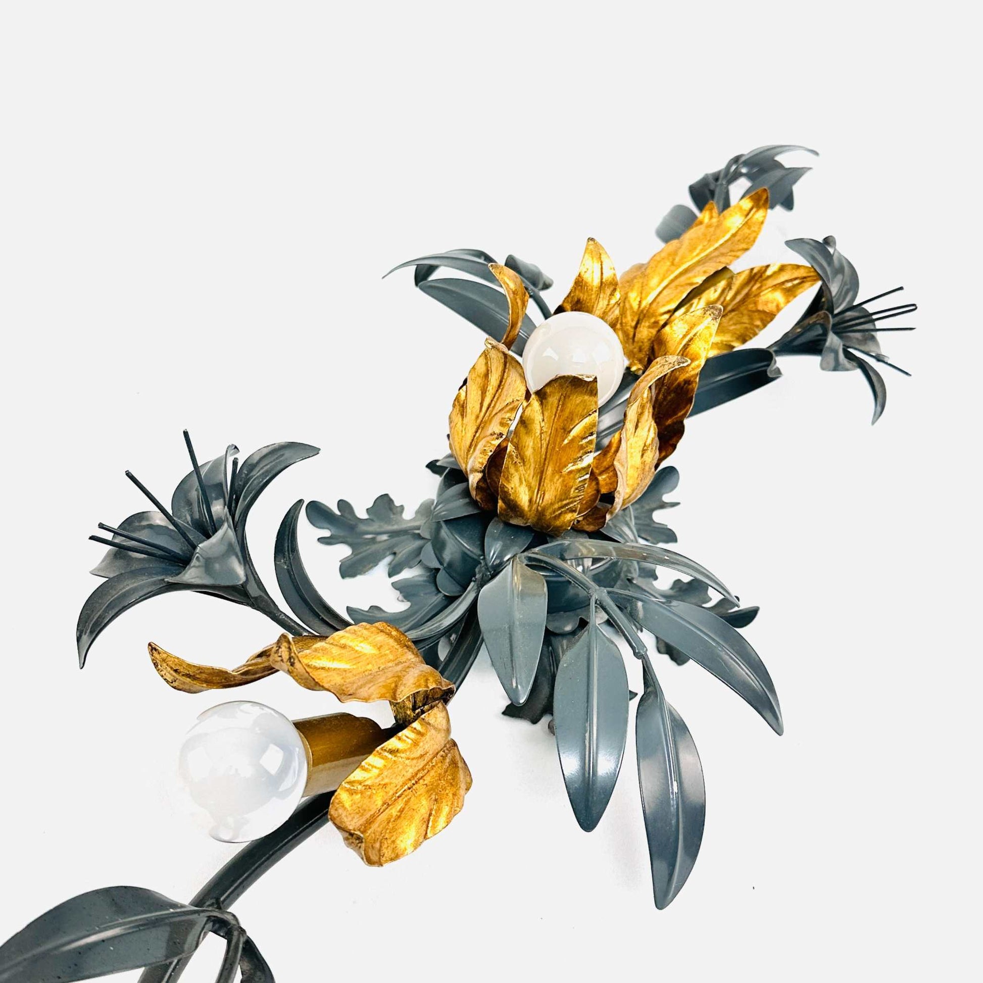 Florale Wand oder Deckenleuchte 70er Jahre mit E14 Birnen, Breite 84 cm, Tiefe 30 cm, Höhe 16 cm