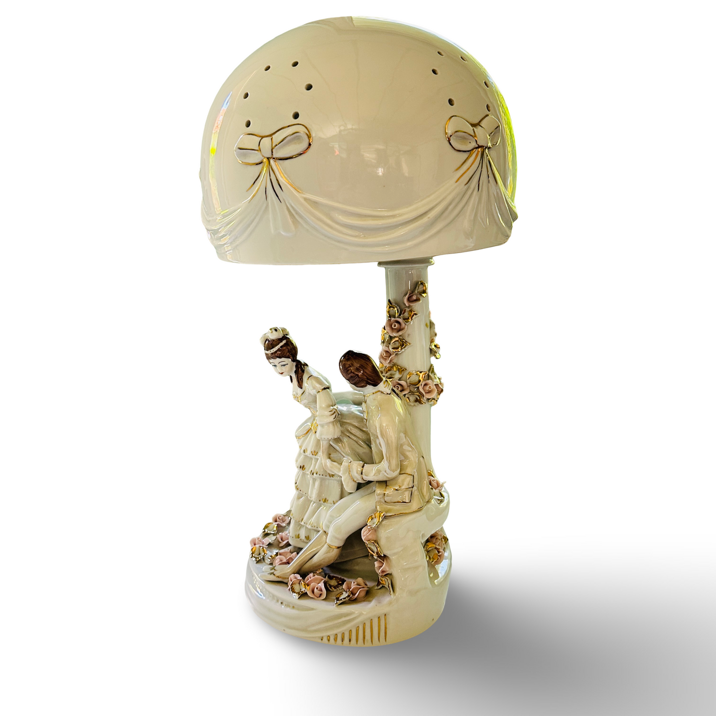 Rokoko Apulum Lucru handgemachte 1970er Jahre Tischlampe aus Rumänien, Feinporzellan, 45 cm hoch, Schirm 22 cm Durchmesser