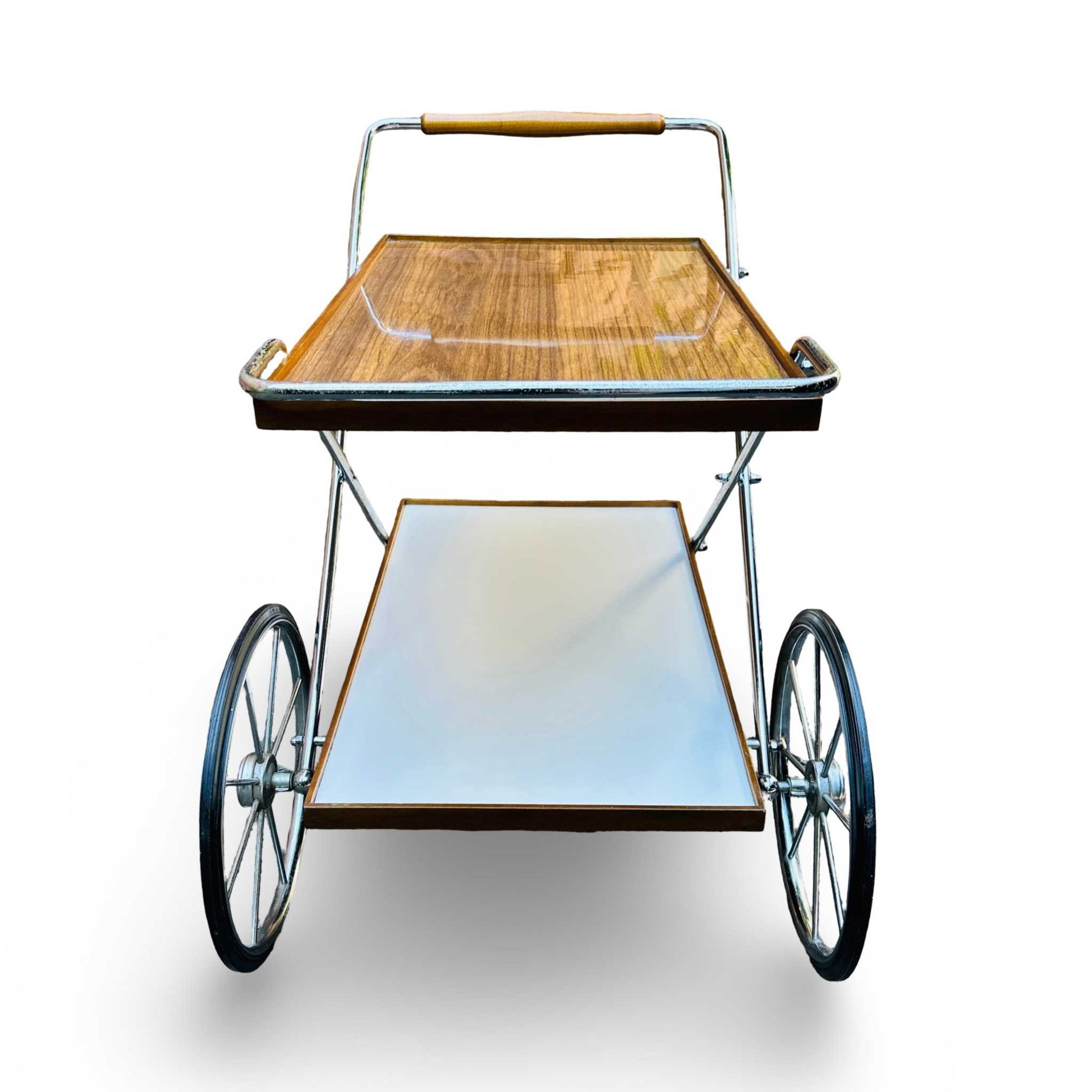 Vintage Barwagen aus den 1960er Jahren mit Holz, weißem Resopal und verchromtem Rahmen auf Rollen