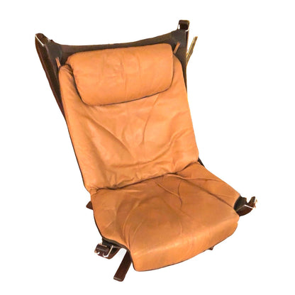 Draufsicht auf Sitzfläche und Kopfpolster des norwegischen Lounge Chairs aus Leder