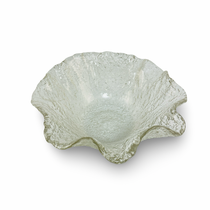 Draufsicht in die flache Isglas-Schale mit organisch geschwungenem Rand aus Schweden der 1960er Jahre
