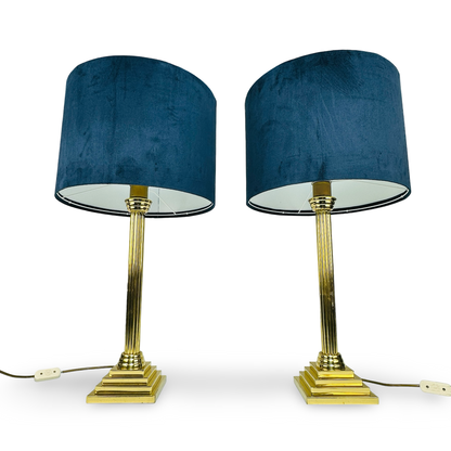 Lampes colonnes Hollywood Regency en laiton avec abat-jour tambour bleus, vue surélevée sur la doublure blanche