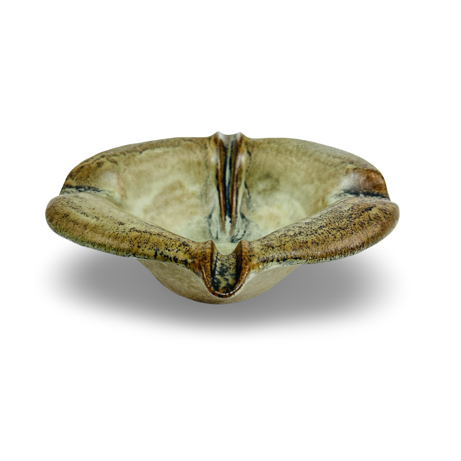 Studiokeramik qus Aschenbecher aus den 1980er Jahren mit Maßen 16,5x15x5 cm