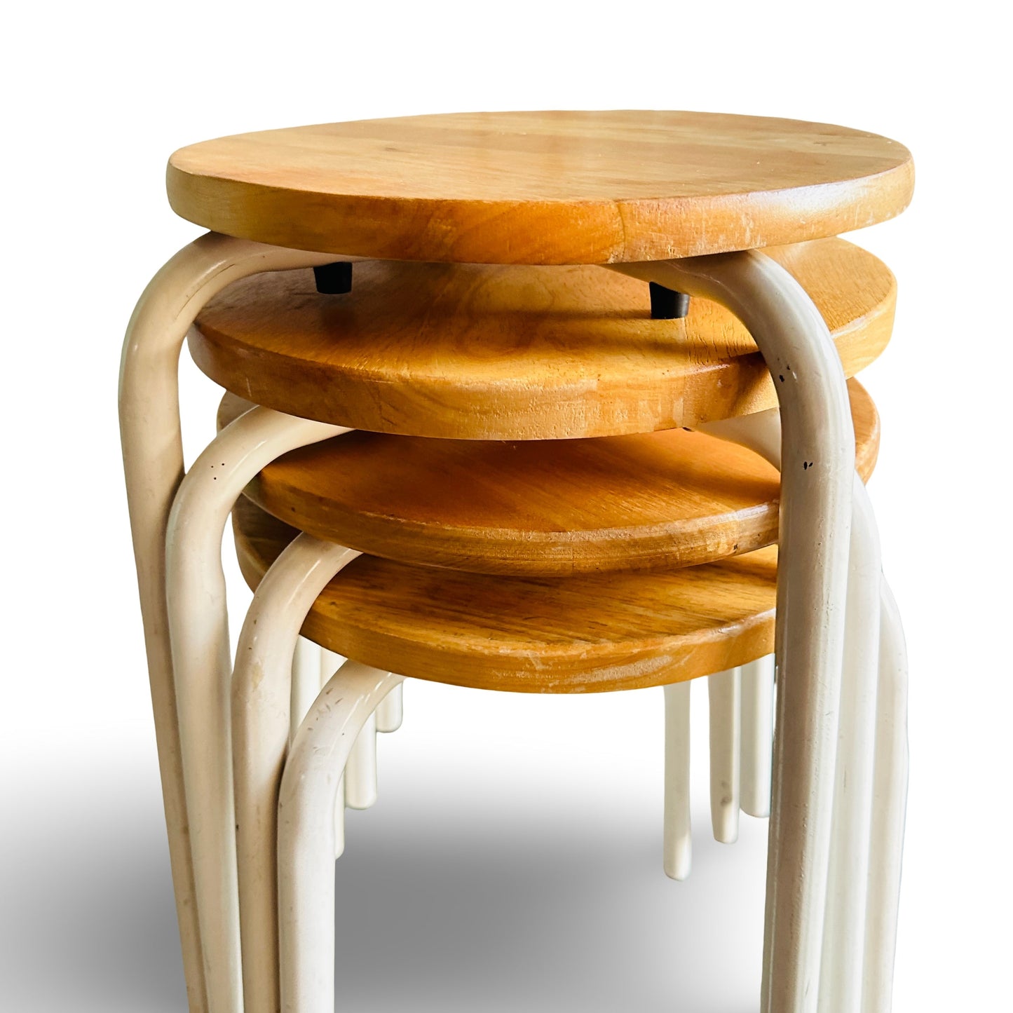 Vintage Hocker aus den 1980er Jahren mit weiß lackiertem Metallgestell und honigfarbenem Holzsitz
