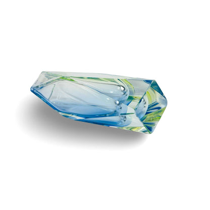 Liegende Ansicht der Murano-Vase mit quadratischer Öffnung und farbigem Glasboden