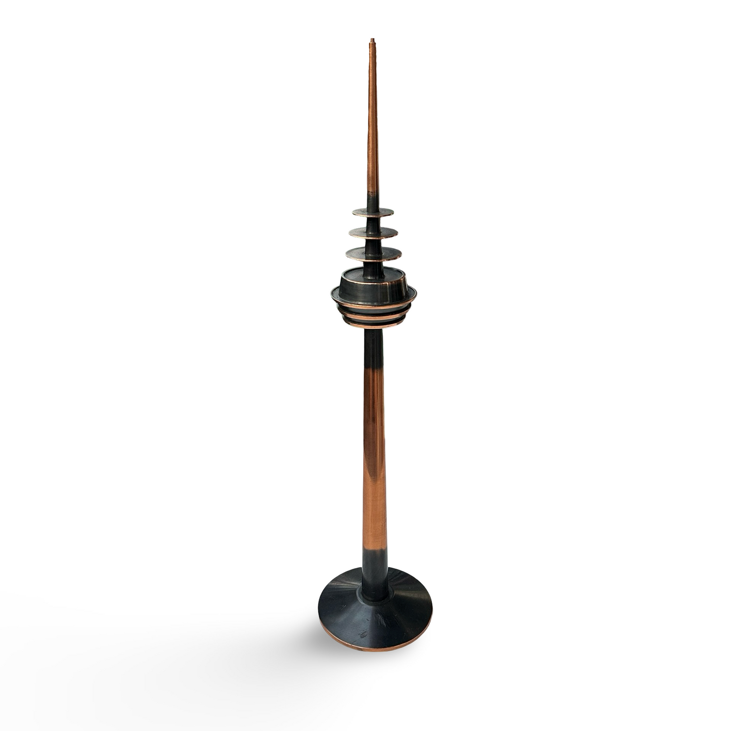 Fernsehturm-Skulptur, gedrechseltes Kupfer brüniert, 55 cm, 1960er