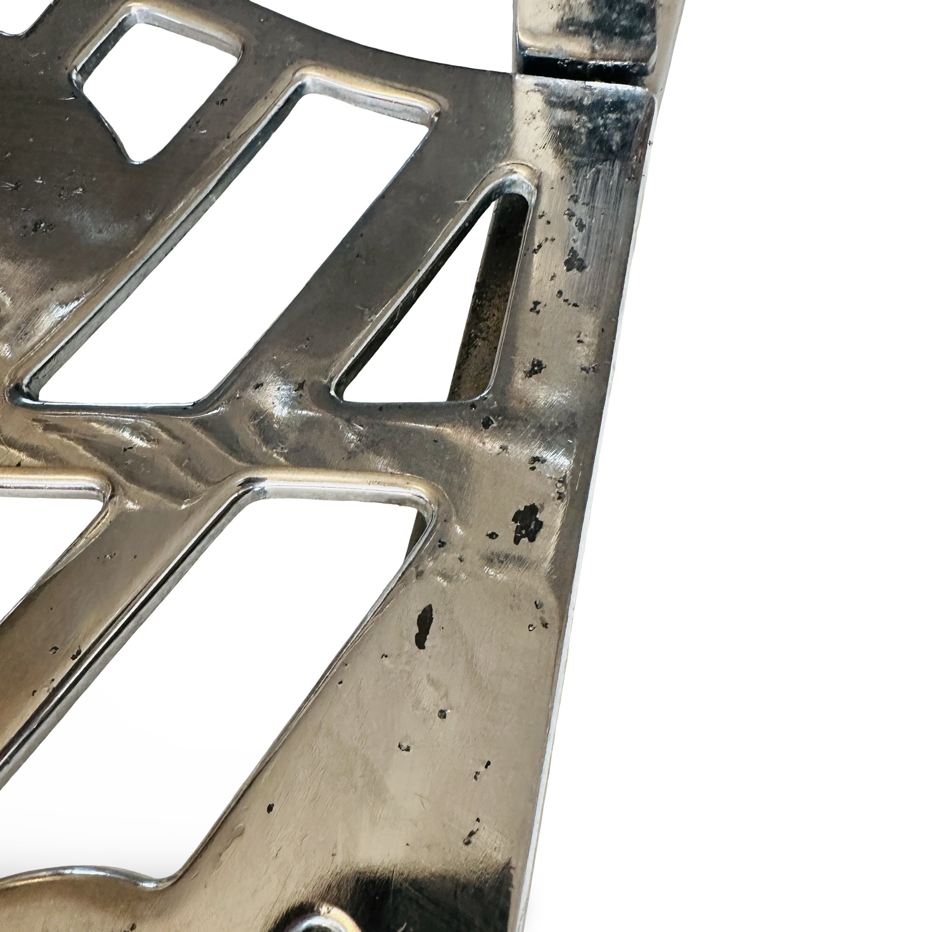 Artifort Hello There Chair verchromt 1978 mit ausgeschnittenem Schriftzug in Aluminium