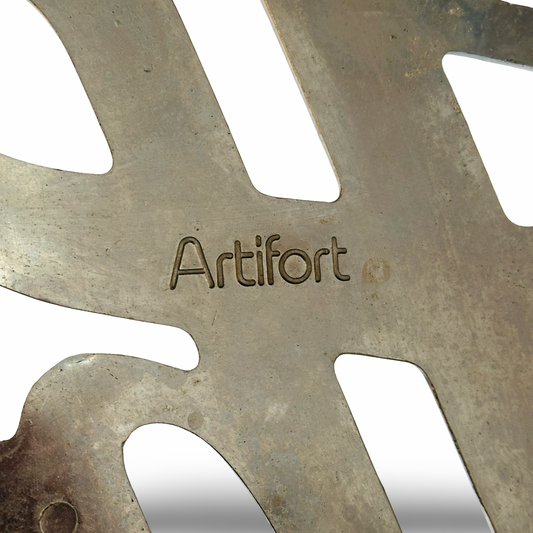 Artifort Hello There Chair verchromt 1978 mit ausgeschnittenem Schriftzug und Patina