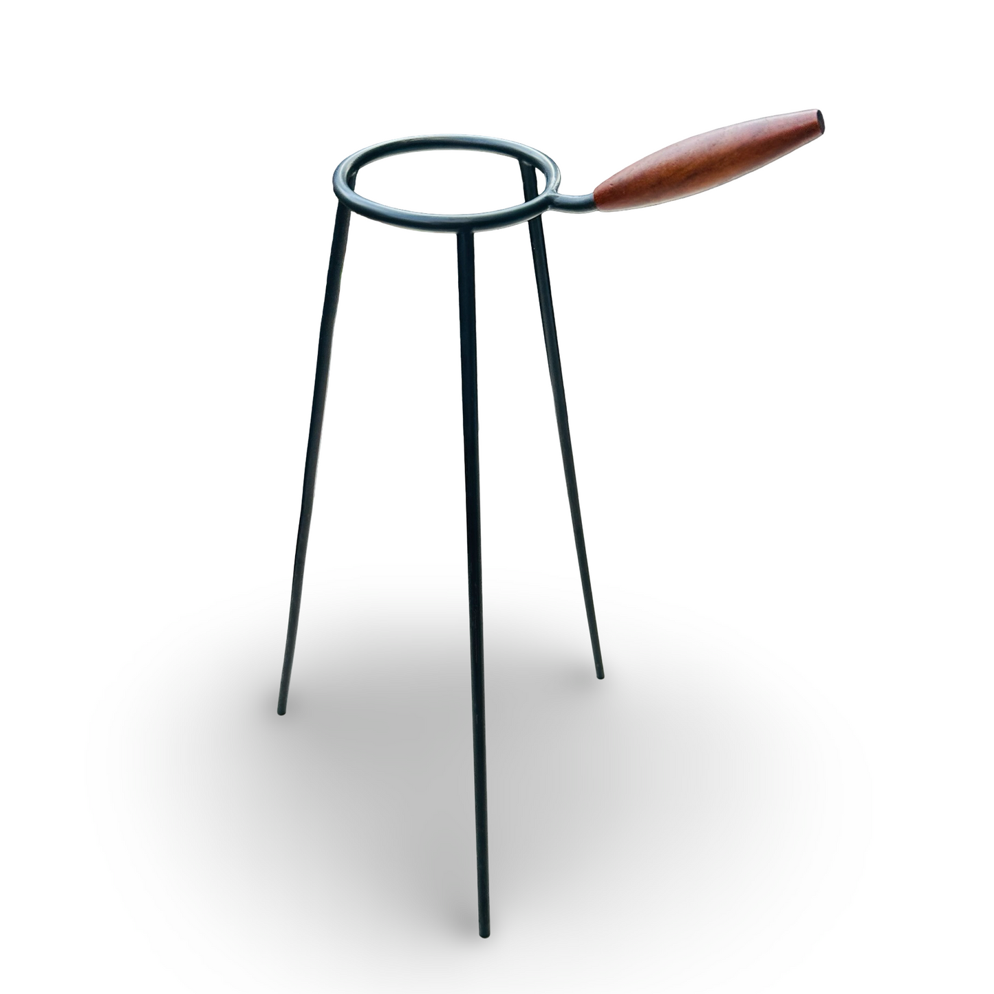 50er Messing und Metall Standaschenbecher mit Teakgriff, 53 cm hoch, vintage Patina