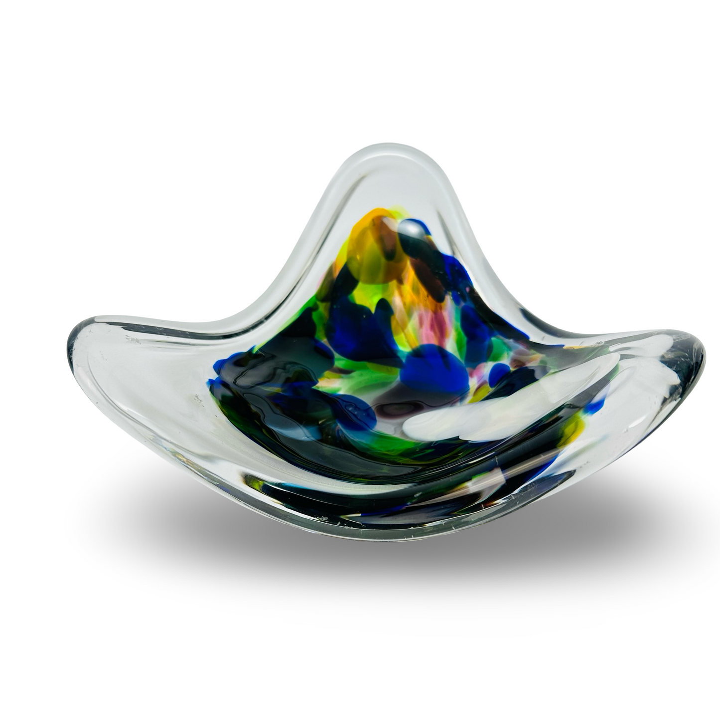 Bunte Murano Tutti Frutti Dreieckschale mit eingebetteten Farbfragmenten in Klarglas, 1960er Jahre