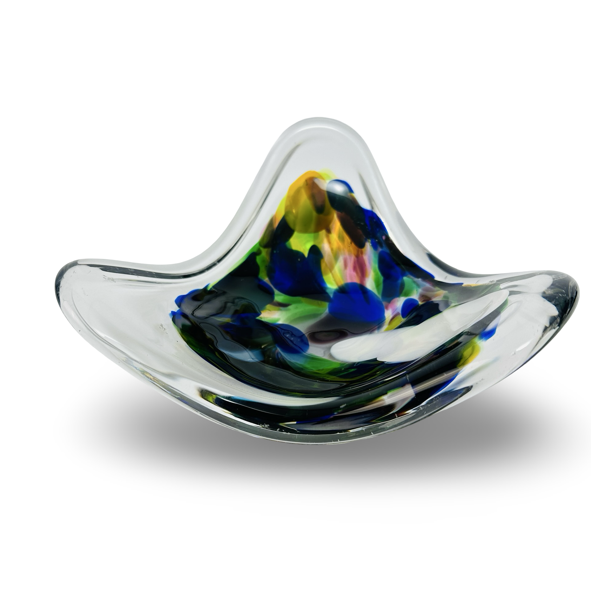 Bunte Murano Tutti Frutti Dreieckschale mit eingebetteten Farbfragmenten in Klarglas, 1960er Jahre