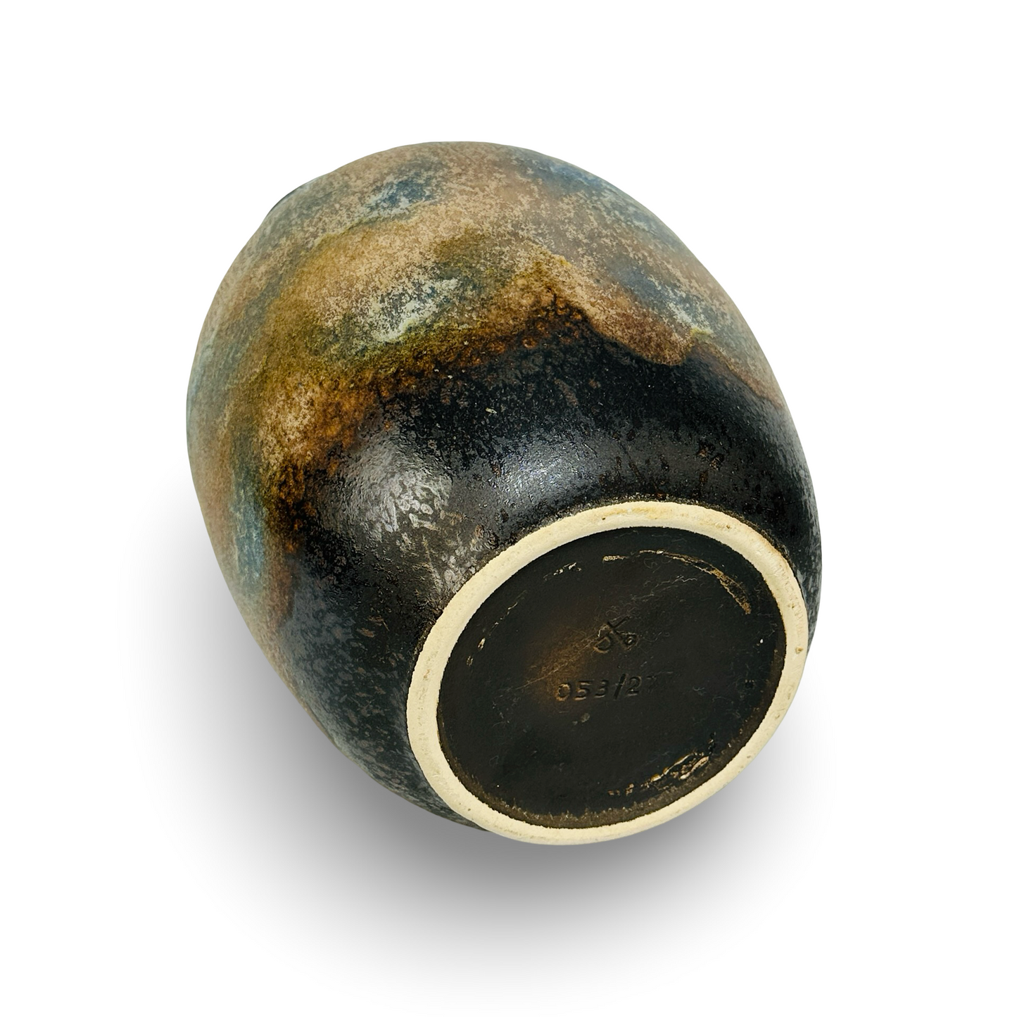Dümler & Breiden „Studio" Wellenkamm-Vase 053/27 — Rauch-Ocker & Kobalt, handgedreht, Westdeutschland 1960er