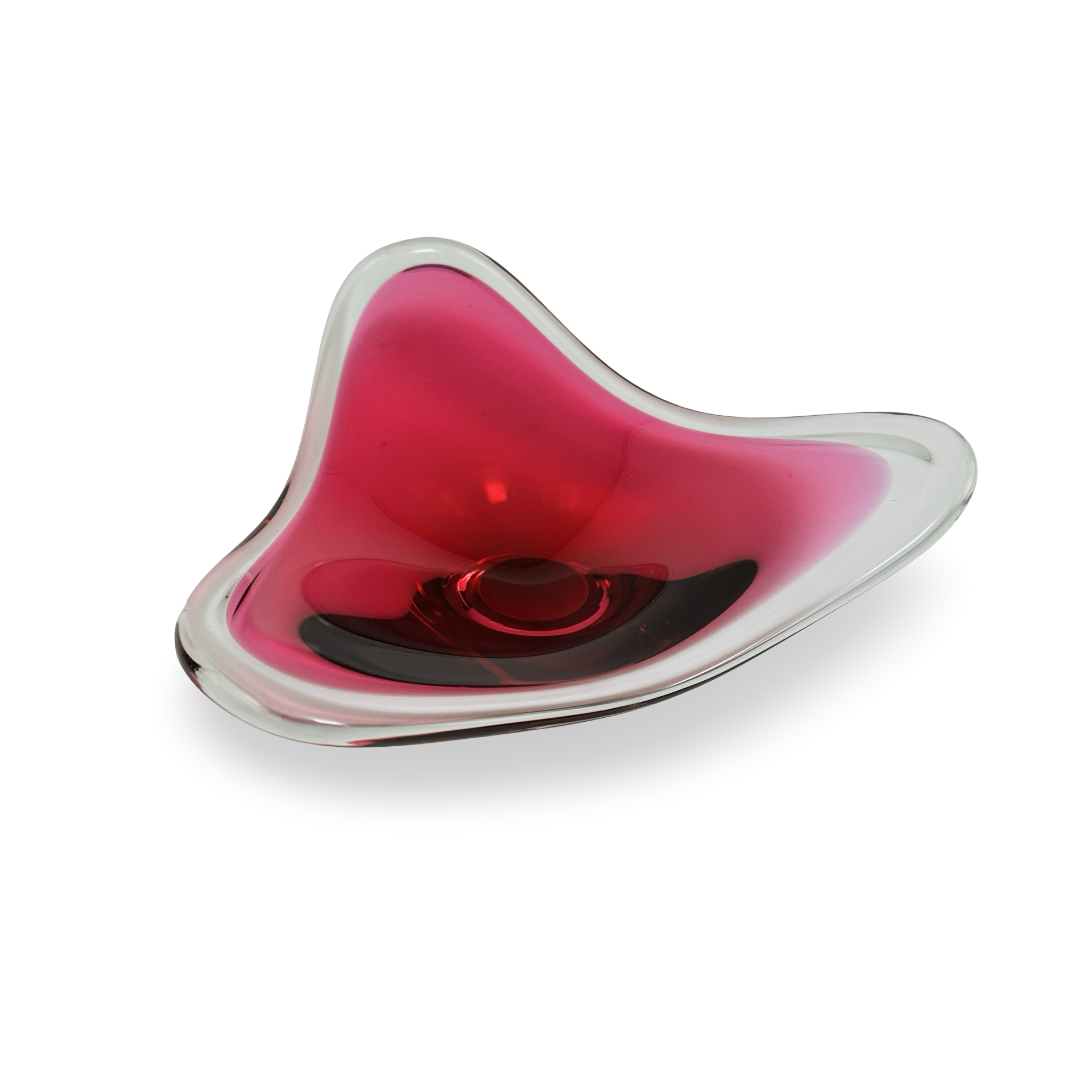 Sommerso-Dreieckschale aus Cranberry-Kristallglas von Josef Hospodka, 1960er, dreieckige Form mit drei Spitzen