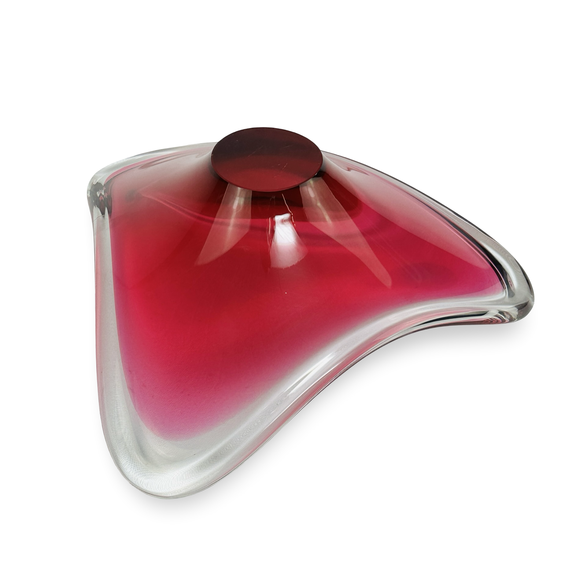 Sommerso-Dreieckschale Cranberry Glas mit dreieckiger Blütenform von Josef Hospodka, 1960er Jahre