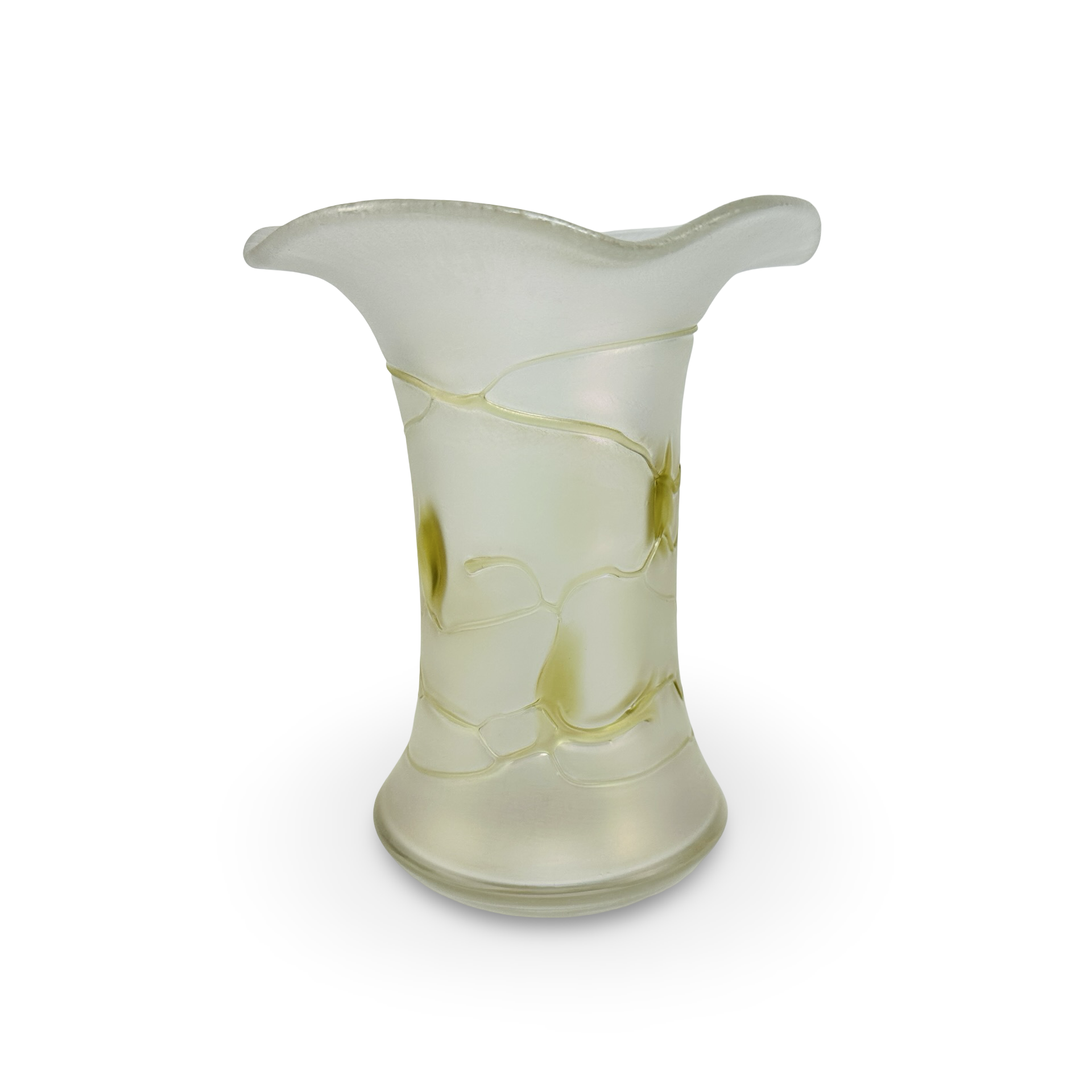 Böhmische Jugendstil-Trompetenvase aus satiniertem Glas mit Fadenauflage und Blütenapplikationen