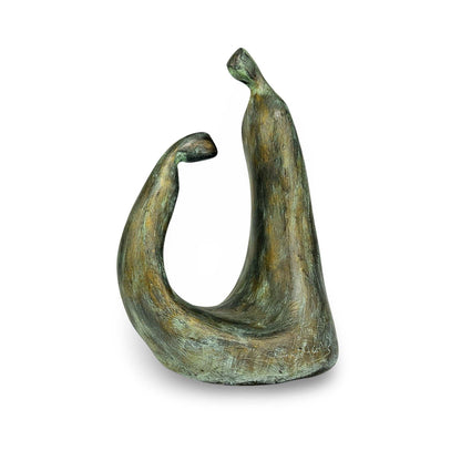 Abstrakte Keramikskulptur von Maraga mit zwei einander zugeneigten Figuren in Bronze-Patina-Lasur, Frontalansicht freigestellt