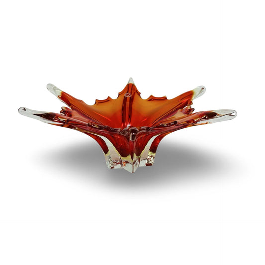 Vintage Murano Sommerso Schale in Sternform, rot-orange mit klaren Spitzen, Seitenansicht freigestellt