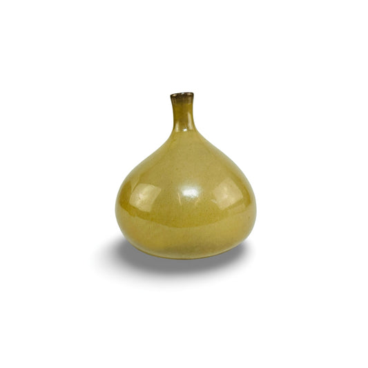 Jacques & Dani Ruelland Vase 'Boule', gelb glasiert, signiert, Frankreich 1960er – Frontalansicht