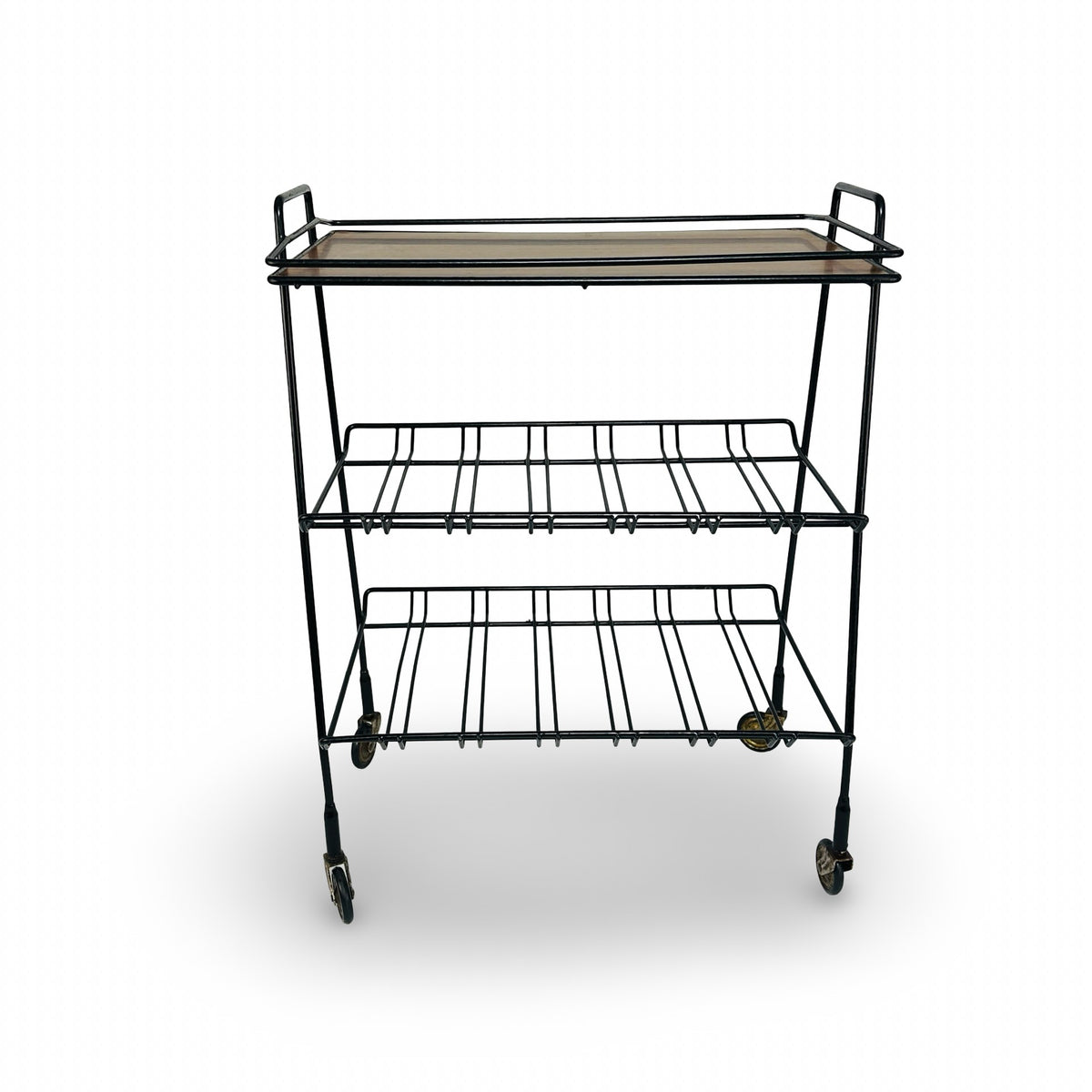 Detail of the wire rack with glossy black plastic coating and bent rods